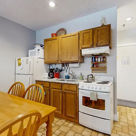 1 Bed 1 Bath Vacation Home In Newry
